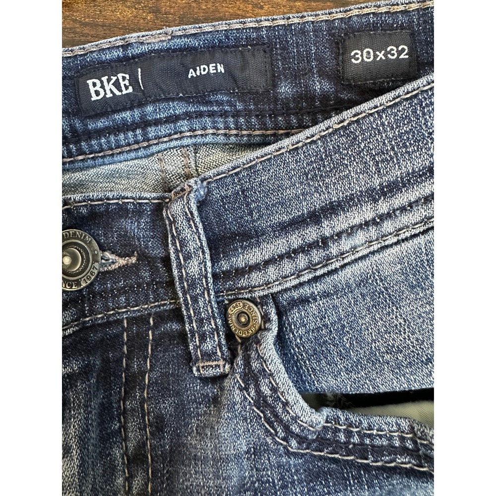 BKE Aiden Jeans Men's Size 30 x 32 Sandblasted 5 Pocket Blue Denim Cotton Blend - Picture 7 of 13